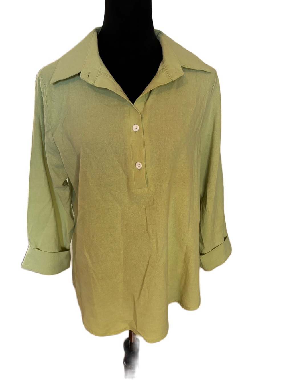 Light Green Women's Button-Front Cotton Top